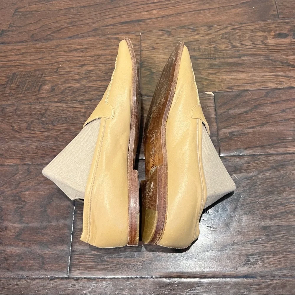 Vintage Chanel Women’s Leather Loafers